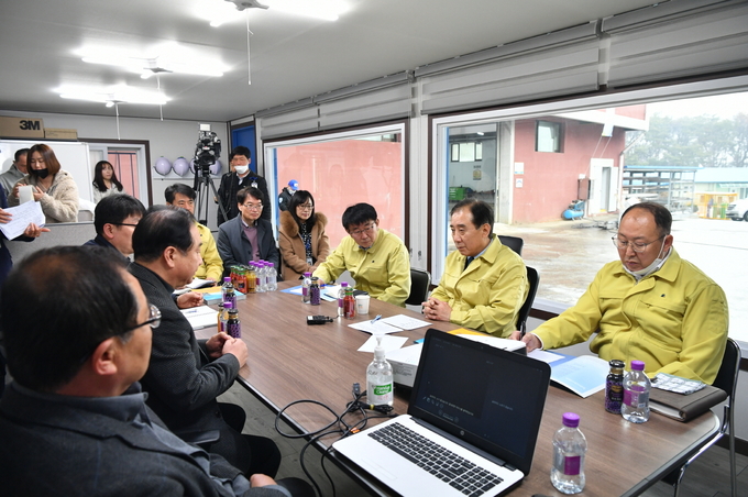 포천시는 지난 17일, 기업경영의 어려움을 함께 나누고 중소기업의 건의사항을 청취하며 기업인의 노고를 격려하기 위한 현장방문을 마무리했다.