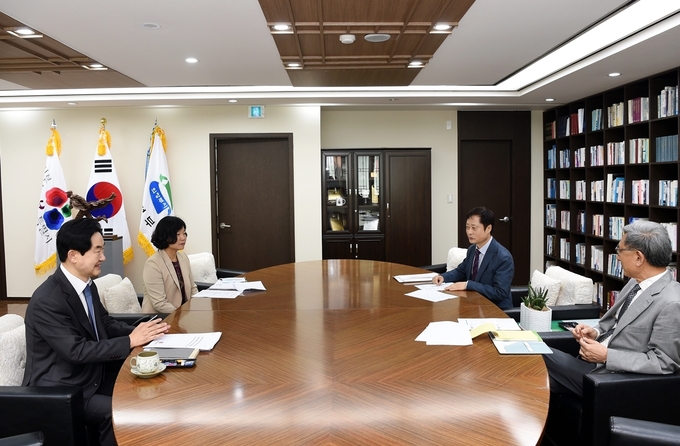 의정부시(시장 안병용)는 5월 18일 법정 문화도시 추진을 위한 의정부 문화도시 조성계획 추진상황 보고회를 개최했다.