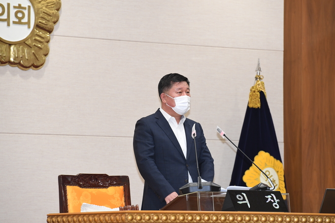 양주시의회(의장 정덕영)는 지난 18일, 제324회 정례회를 폐회하고 2020년 모든 의사일정을 마무리했다.