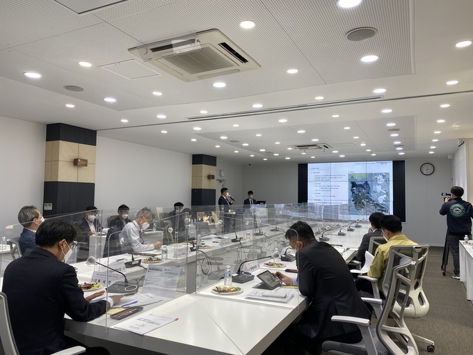김포시는 지난 4월 20일 김포시청 소통실에서 구래동 문화의 거리 공원환경 개선공사 실시설계용역 착수보고회를 개최했다.
