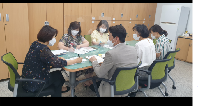 의정부시는 6월 21일 보육교직원 백신접종에 따른 대체교사 지원방안을 선제적으로 마련하기 위해 관계기관 대책회의를 개최하고 의견을 청취했다.