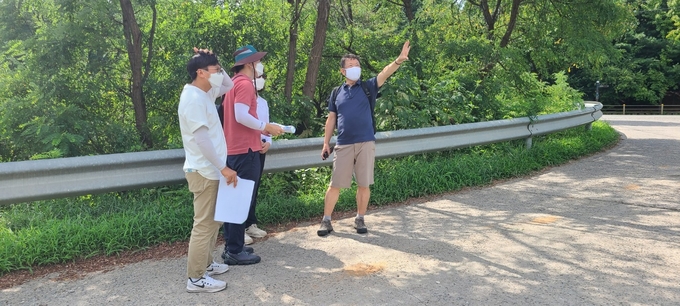 김포시 조성춘 경제문화국장은 지난 8월 19일, DMZ 주변 접경지역 일원의 상징성 및 생태·문화·역사자원을 경험할 수 있도록 추진 중인 ‘DMZ 평화의 길’ 조성을 위한 현장행정을 실시했다.