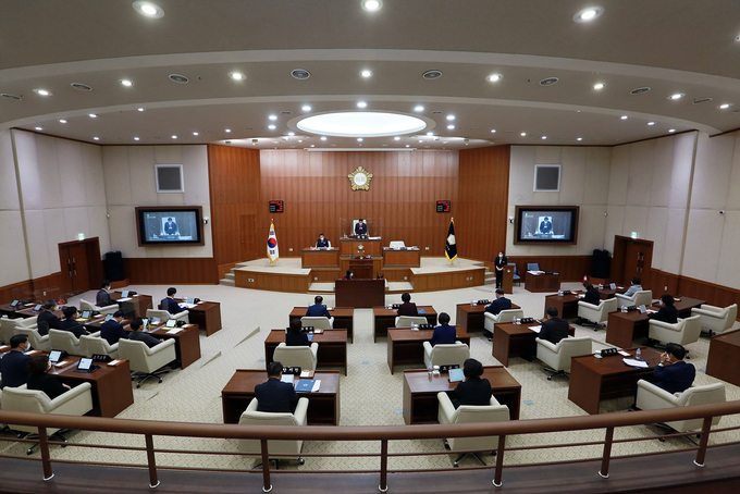의정부시의회(의장 오범구)는 11일 제312회 임시회 제2차 본회의를 끝으로 9일간의 의사 일정을 마무리했다.