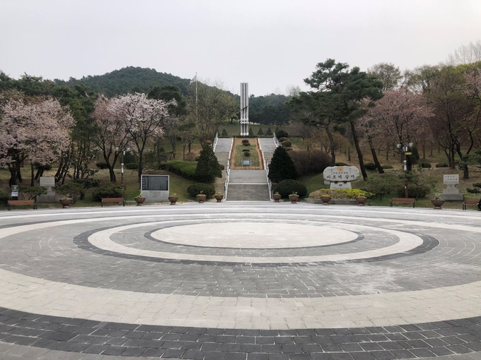 포천시는 청성역사공원 노후시설 정비사업을 완료했다.