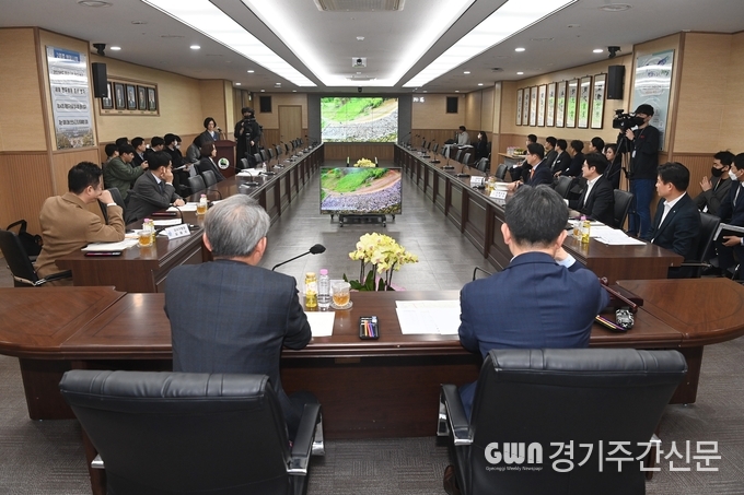 김병수 김포시장은 지난 20일 인천시 계양구청에서 열린 ‘서부수도권행정협의회’에서 부회장으로 선출됐다. 