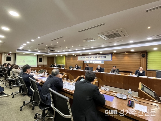 포천시는 지난 3월 13일 시정회의실에서 2023년 제1회 인구정책위원회를 개최했다.