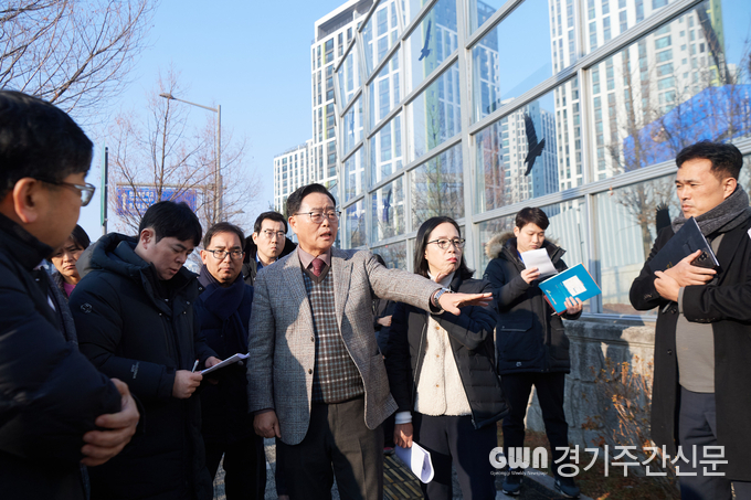  강수현 양주시장이 지난 10일 오후 관내 옥정1동(옥정동 1044번지)에 건립 중인 ‘옥정호수초등학교(이하 옥정호수초)’ 신축공사 현장을 방문했다.