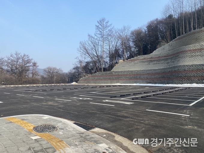  파주시는 설 명절을 앞두고 2월 7일부터 마장호수 주차장을 임시로 개장한다.
