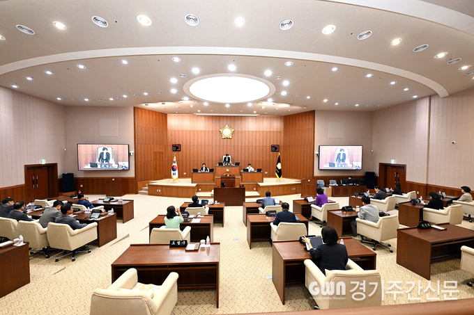  의정부시의회(의장 최정희)는 21일 제330회 제1차 정례회 제2차 본회의를 개의했다. / 사진=의정부시의회제공