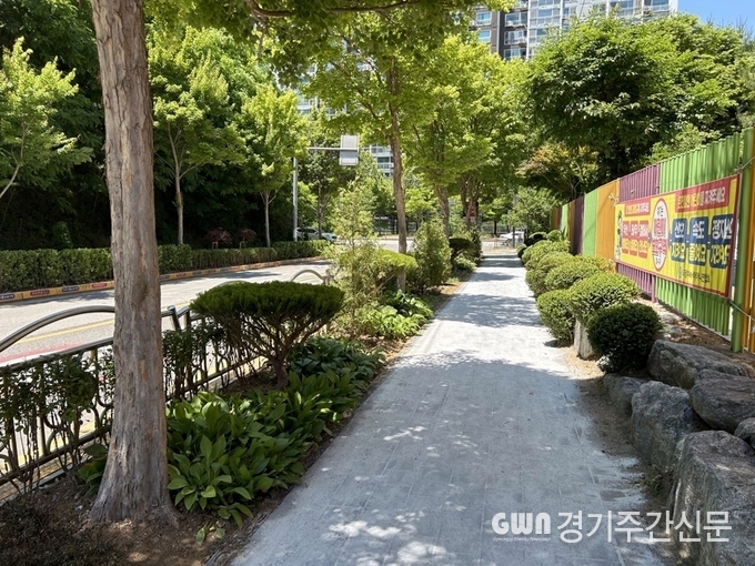  의정부시는 효자초등학교 어린이보호구역에 ‘자녀안심 그린숲’을 조성했다고 26일 밝혔다. / 사진=의정부시제공