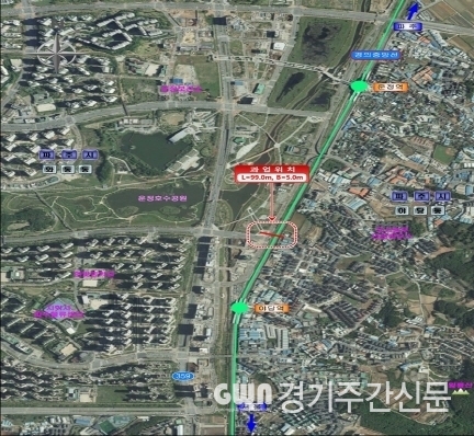  파주시는 운정신도시와 야당동을 이어주는 보도육교를 설치하는 공사를 진행하고 있다. / 사진-파주시제공