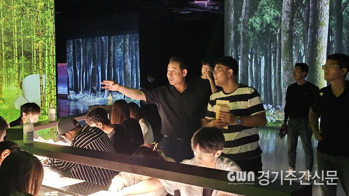 백영현 포천시장을 단장으로 기획예산과, 관광과, 산림공원과 포천문화관광재단 등 관련 부서 팀장들로 구성된 정책 발굴단은 지난 8일부터 10일까지 제주도의 주요 관광시설과 제주시청을 찾아 관광 활성화 방안을 구상하고 교류 협력을 추진했다. / 사진=포천시제공