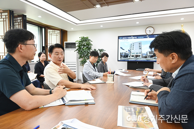  김동근 의정부시장이 8월 13일 제2차 걷고 싶은 도시 전략회의를 진행하고 있다. / 사진=의정부시제공