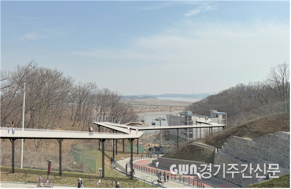  파주시는 2025년 경기도 관광지 및 문화관광자원 개발 사업에 ‘곤돌라 스카이워크 설치’ 사업이 선정됐다고 밝혔다. (곤돌라 스카이워크 조감도) / 사진=파주시