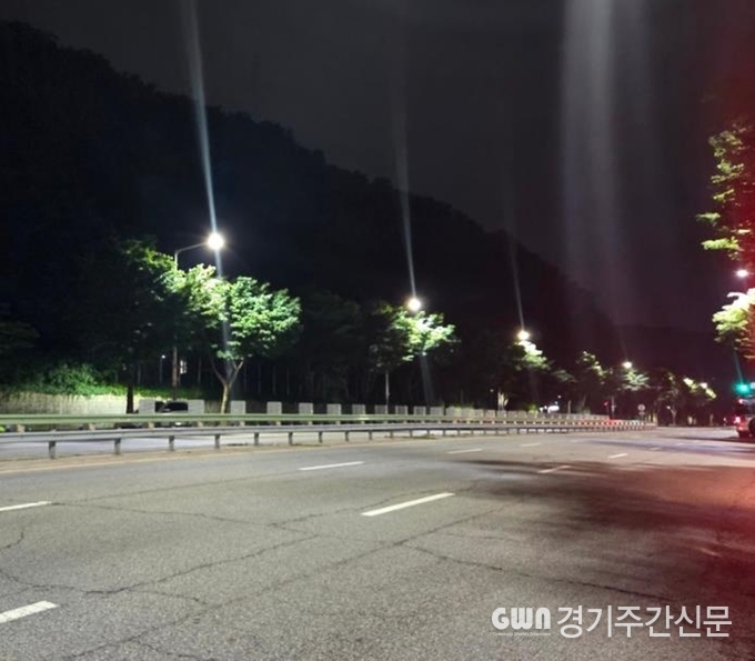  의정부시는 5월 23일부터 6월 30일까지 장마철 집중호우에 대비해 도로조명시설 2만3천여 개소를 대상으로 야간 순찰 및 특별점검을 실시했다. / 사진=의정부시 