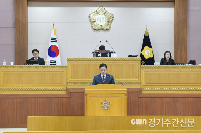  김현수 의원이 ‘2025년도 제2회 추가경정예산안 및 기금운용계획 변경 4차안’의 심사결과를 보고하고 있다. / 사진=양주시의회