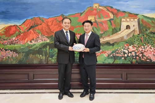  의정부시는 6월 11일부터 15일까지 5일간 자매도시인 중국 단둥시의 공식 초청을 받아 '제2회 랴오닝 국제우호도시 대회'에 참석하고 단둥시 주요 시설을 방문하는 일정을 성공적으로 마쳤다.